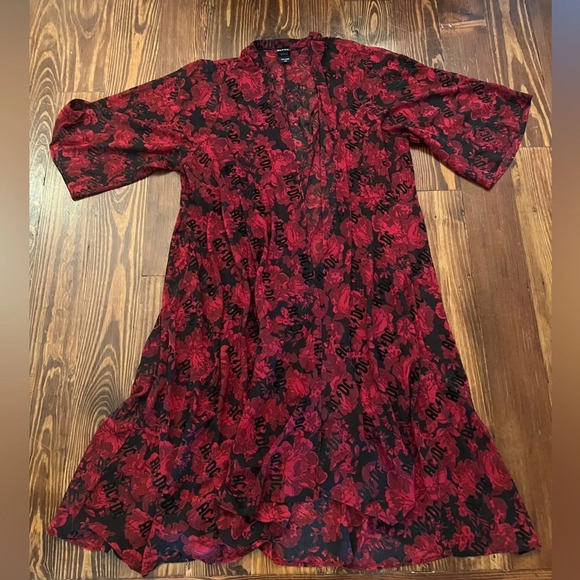 TORRID AC/DC Black & Red Floral Chiffon Hi-Lo Kimono Plus Size Concert - Picture 4 of 9